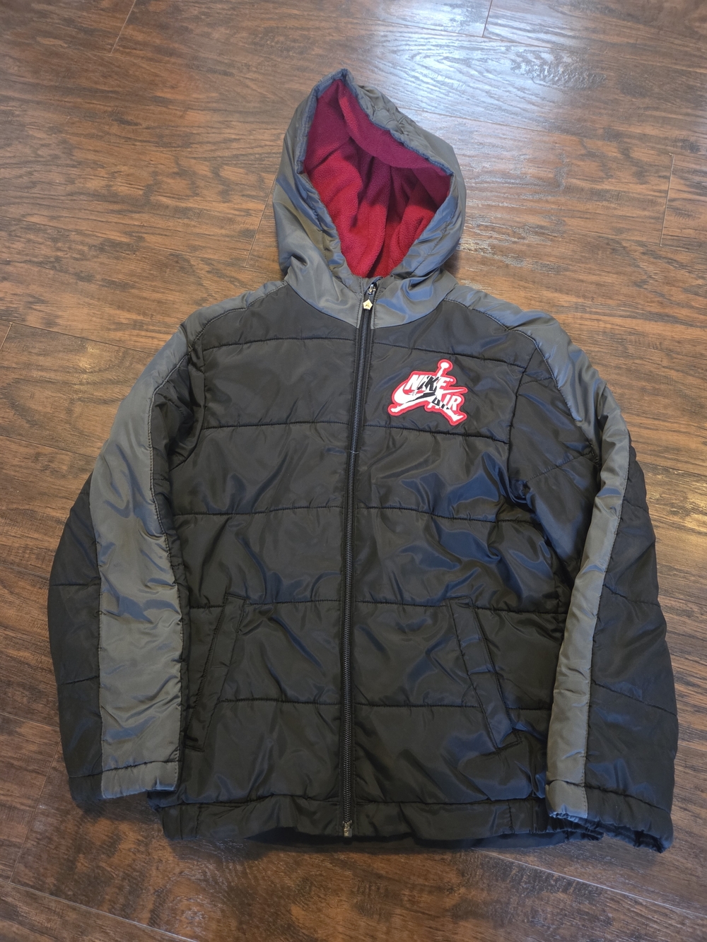 Jordan Nike Air Puffer Jacket Youth 10/12 Med Black Red Hooded Coat Basketball